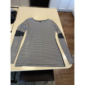Lululemon Women's Long Sleeve Size 10